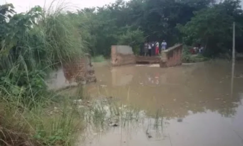 one more bridge collapsed in Bihar's Raghopur-Vaishali