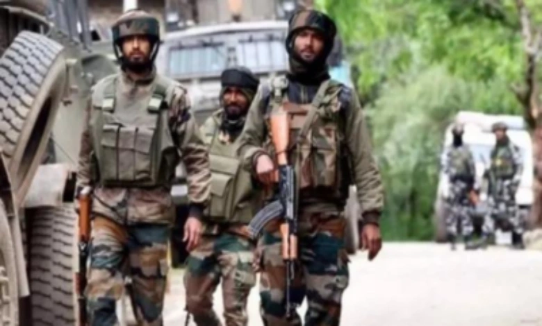 Clash between army and terrorists in Jammu Kashmir, one captain martyred, one terrorist injured