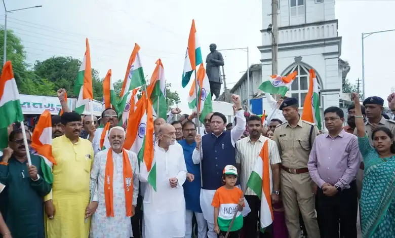 During the Tricolor Yatra, Siddhapur was painted in the color of patriotism