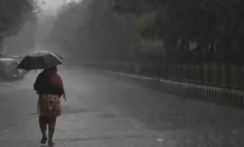 Ahmedabad was drenched in drought: it rained so much of the season