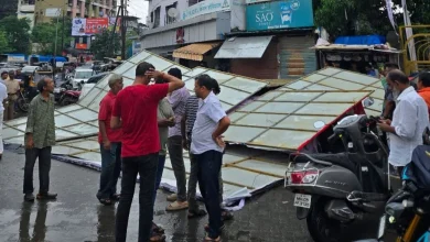 Hoarding of Ghatkopar remained in Kalyan