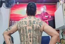 Independence Day: In the color of patriotism, the young man tattooed 631 martyrs on his body!