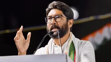 Jignesh Mevani raises questions during Congress' Nyaya Yatra