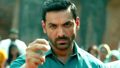 John Abraham slams SRK, Devgan, bollywood