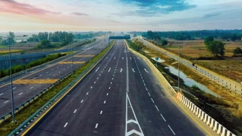 Cabinet meeting approves 8 National High-Speed ​​Road Corridor projects