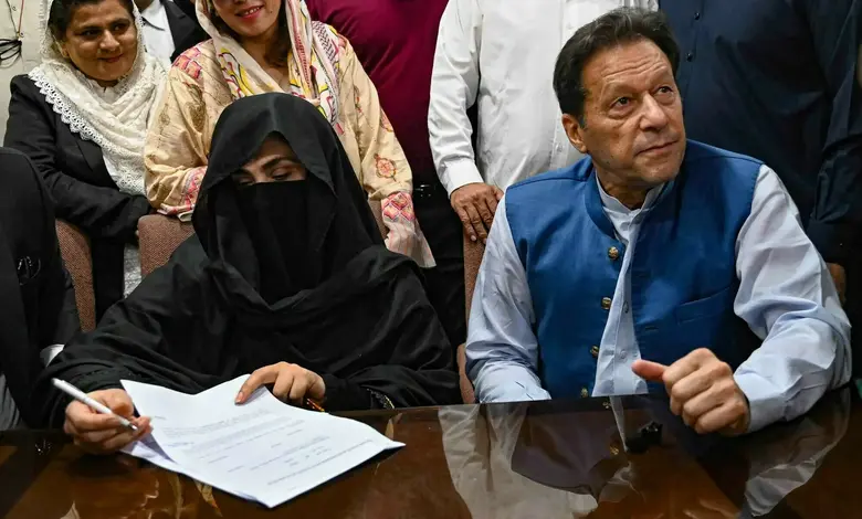 Toshakha case adds to the trouble of Imran Khan and wife Bushra Bibi