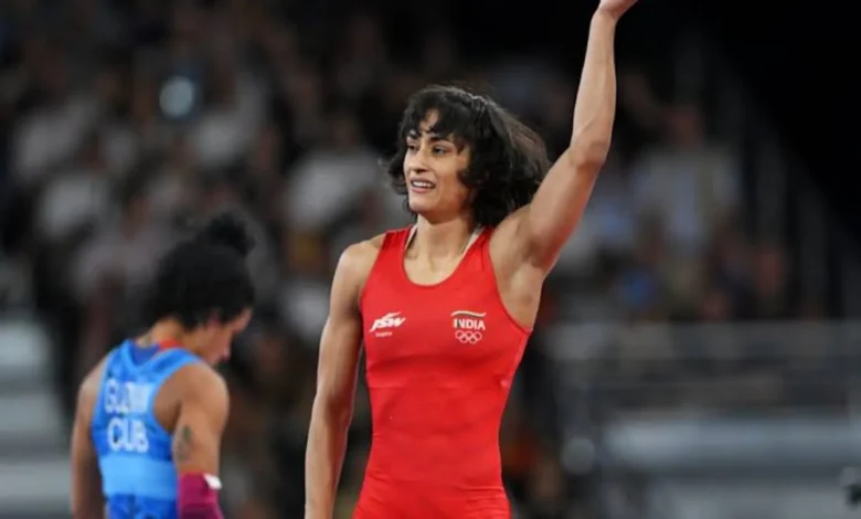 Demand for awards like gold medalist, Khelratna award for Phogat