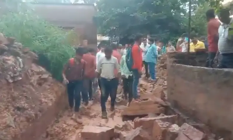 Wall collapses in temple premises in Madhya Pradesh 9 children crushed to death