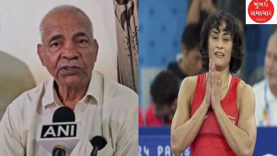 mahavir phogat will convince Vinesh to take back retirement