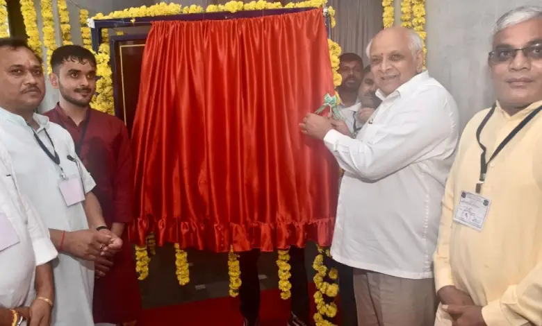 From Balasinore in Mahisagar district, Chief Minister Bhupendra Patel inaugurated 32 City Civic Centers across the state's municipal areas.