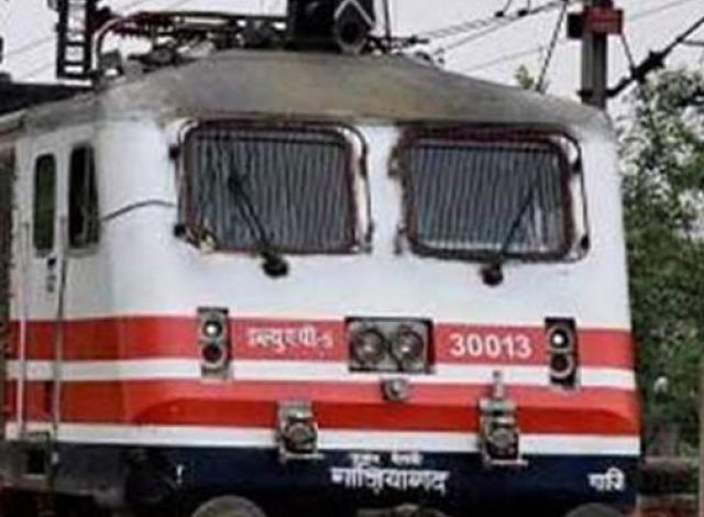 Another train derailment: Shalimar Express derailed in Nagpur...