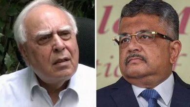 don't at least laugh Tushar Mehta scold kapil sibbal in the Supreme Court