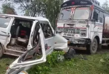 Five people died in Gozara accident between eco car tanker in Godhra