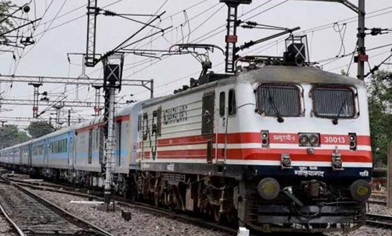 Another train derailment: Shalimar Express derailed in Nagpur...