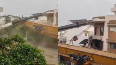 Crane fell on house during metro operation in Surat: fear among residents