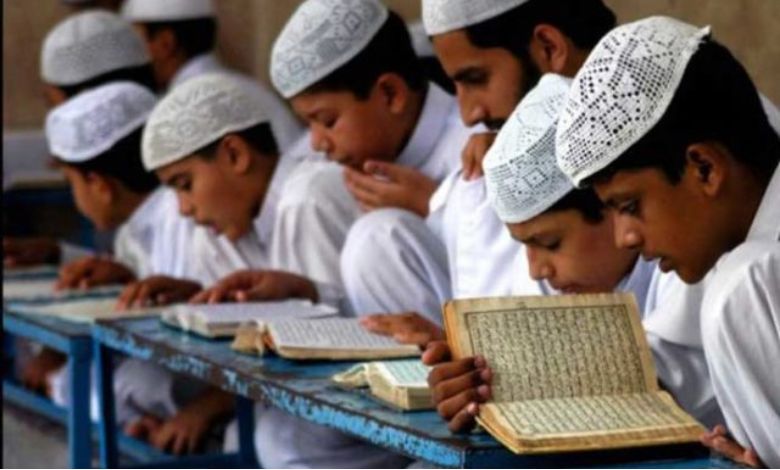 513 madrassas in Uttar Pradesh return their accreditation to the government: What is the reason?