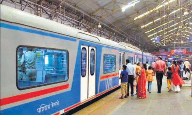 CR Resolves 11,000 AC Train Complaints via WhatsApp
