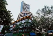 Stock Market: Break on stock market boom, Sensex falls by 42.52 points