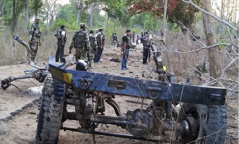 Blast during demining of IED planted by Naxalites in Chhattisgarh, five jawans injured