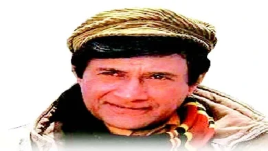 Everlasting styling king Dev Anand Bhul Jaa Puri Batein..