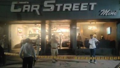 Film style firing at a car showroom in Delhi, fear in the area