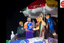 Ganapati Bappa handed over the World Cup trophy to 'Hitman' Rohit Sharma!