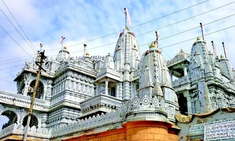 A Jain Panchtirtha of Kutch with its grand and artistic heritage