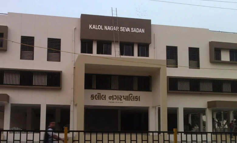 Laughter broke out in Kalol municipality: twelve BJP corporators resigned