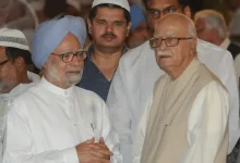 L.k.Adwani Also Attended Manmohan Singhs Iftar Party Congress To Fadnavis