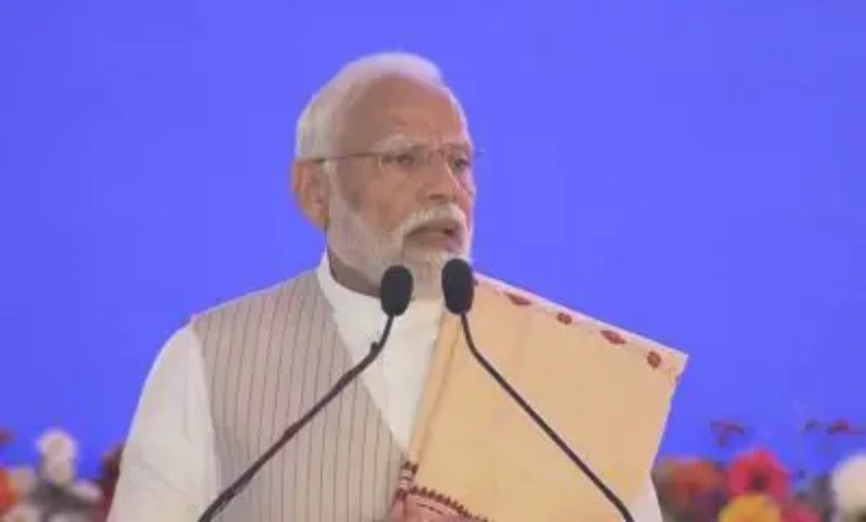 PM Modi Gujarat Visit: PM Modi will gift Gujarat with development works worth Rs 8000 crore today