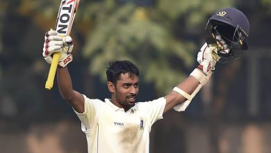 Easwaran scores century but Suryakumar Yadav flops