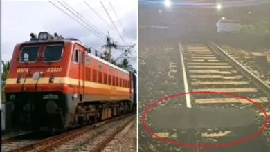 cement block placed on railway tracks in solapur