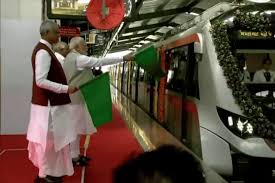 Prime Minister Modi inaugurated the second phase of Ahmedabad Metro, the Prime Minister traveled in the metro