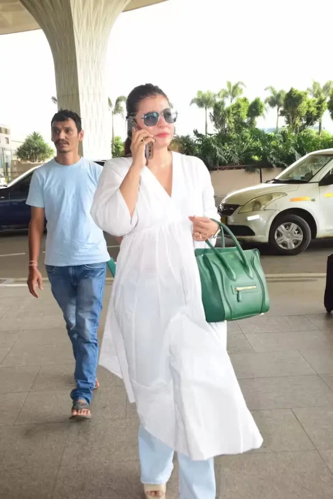 Kajol was seen successful  a casual look   astatine  the airport, fans were stunned...