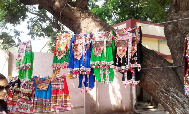 Traditional wear shops open in Kutch on the arrival of Navratri