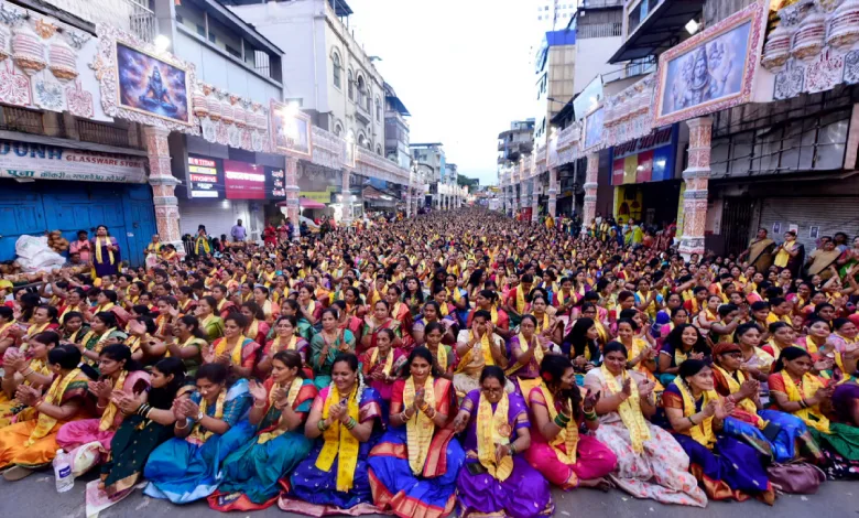 Thousands of women created this history in the pandal of Dagdusheth, watch the video