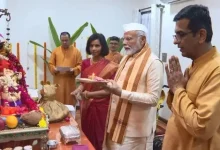 PM Modi performed Bappa's Aarti at CJI's house: Politics heated up, Chandrachud clarified...