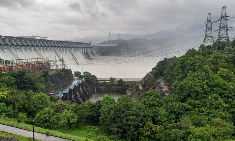 Dams overflowed from Meghmeher in Gujarat and received a big gift of record power generation