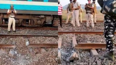 A bomb blew up a railway track in Jharkhand, a section fell 40 meters away