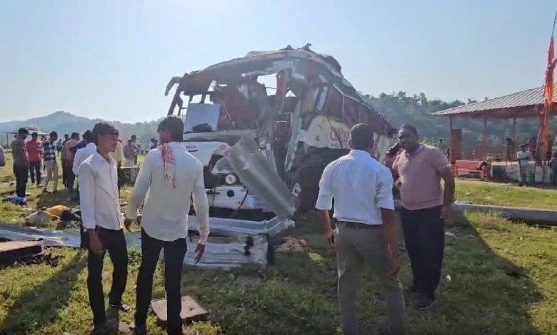 Pilgrim bus accident near Trishulia ghat in Ambaji