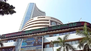 Stock Market: Weak global cues impact stock market, Sensex gap of 400 points