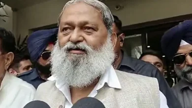 CM claimant Anil Vij is singing this song