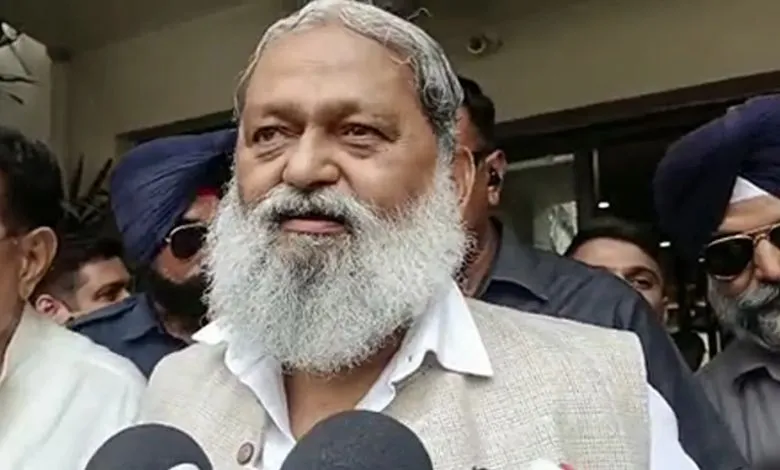 CM claimant Anil Vij is singing this song