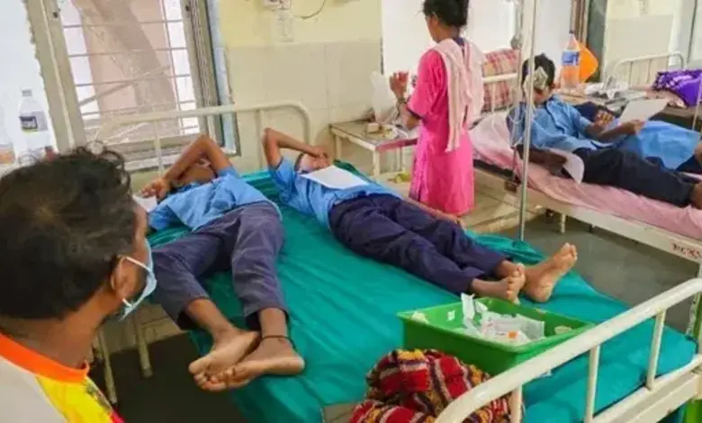 Effect of food poisoning on 41 students of Thane Municipal School