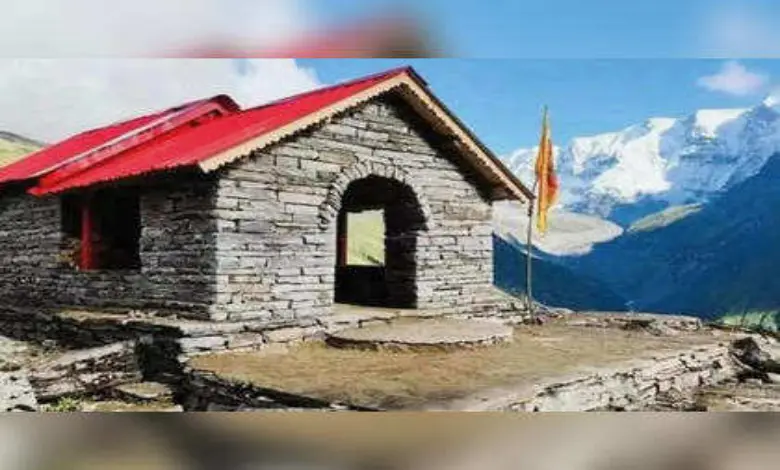 The 'Glacier Baba' temple built near Devi Kund in Uttarakhand was demolished