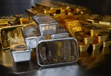 Huge rush to buy gold, latest gold-silver rate