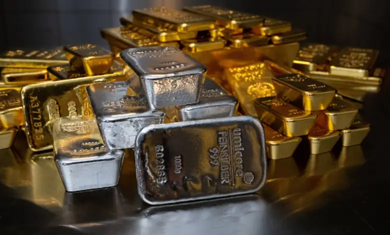 Huge rush to buy gold, latest gold-silver rate