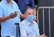 Goodbye: Ratan Tata's younger brother arrives to give his final farewell...