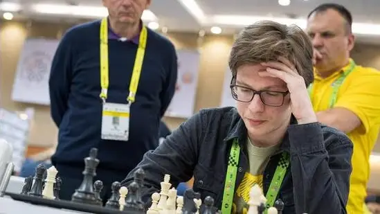 Ukrain-born chess player suspected of cheating, expelled from Spanish Championship