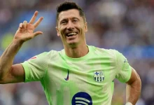 Lewandowski scores hat-trick, Barcelona wins 3-0